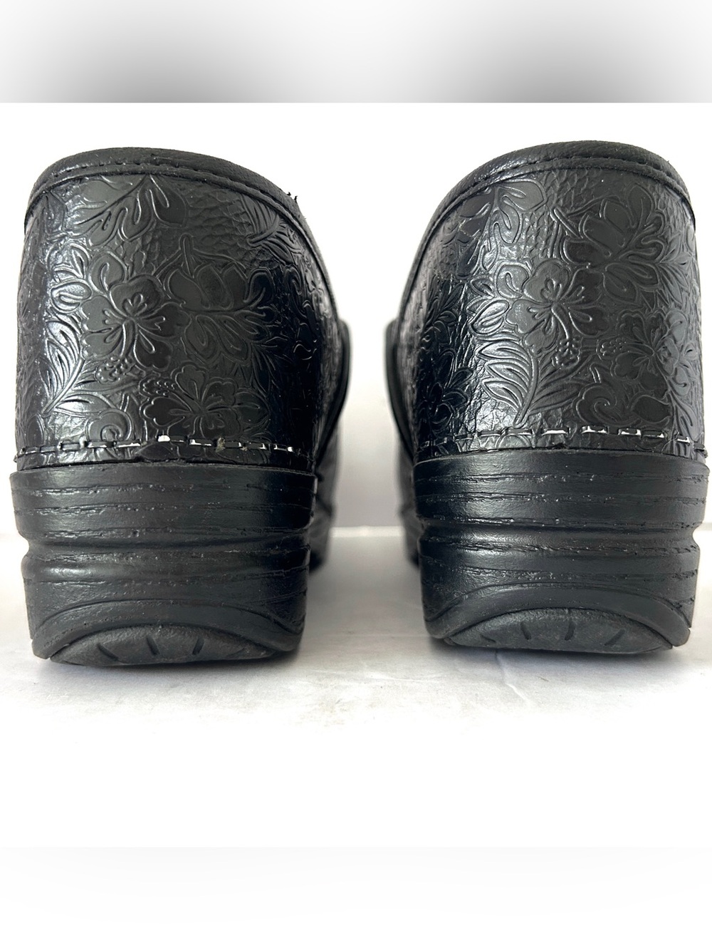 Dansko XP Pro Black Embossed Floral Clog Shoes Zendaya Work Size EU40 US 7.5 - 8 - Picture 5 of 13